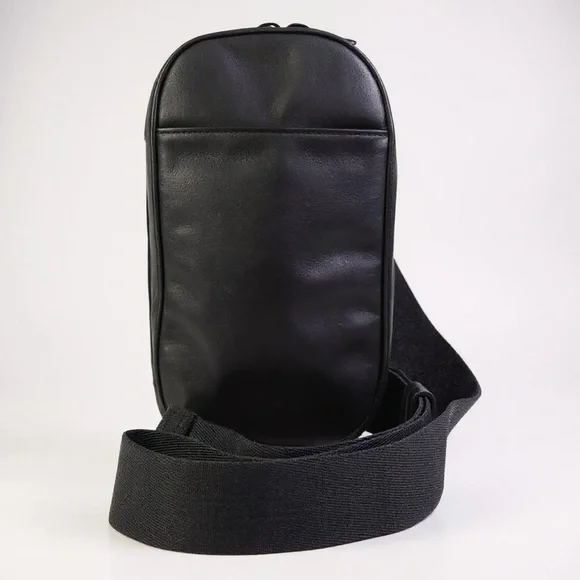 Louis Vuitton Pochette Gange Limited Edition Roppongi unisex Black Calf Leather✨ - Picture 1 of 12